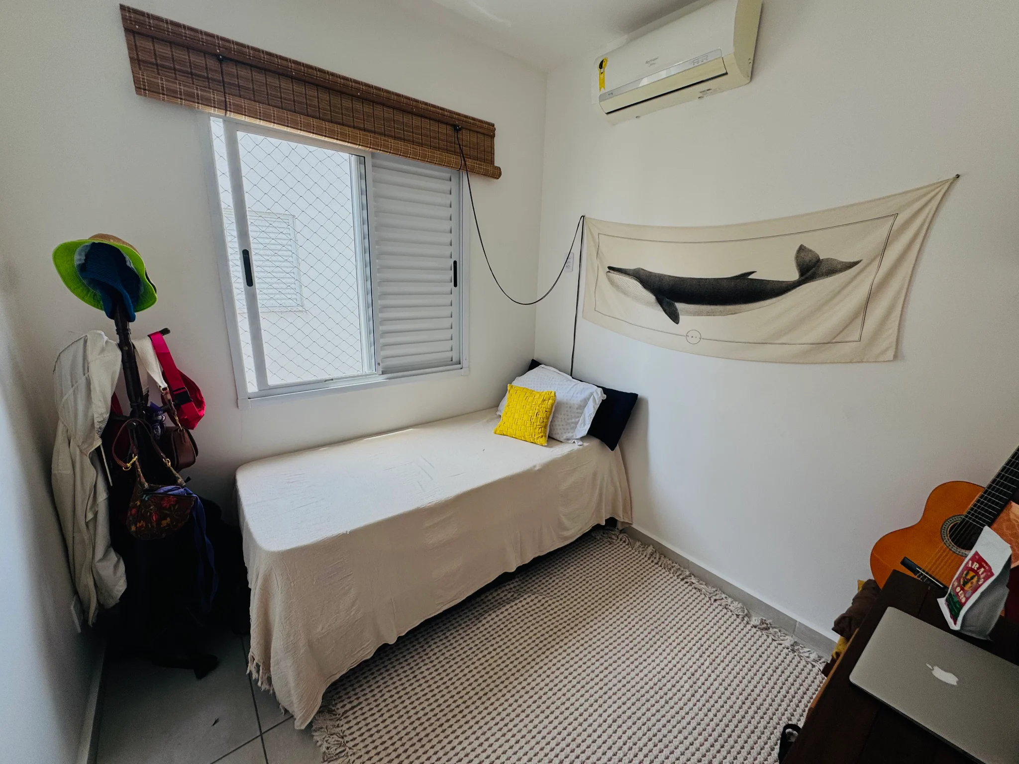 Apartamento à venda com 3 dormitórios no Condomínio Jardim das Palmeiras em Ubatuba/SP. 