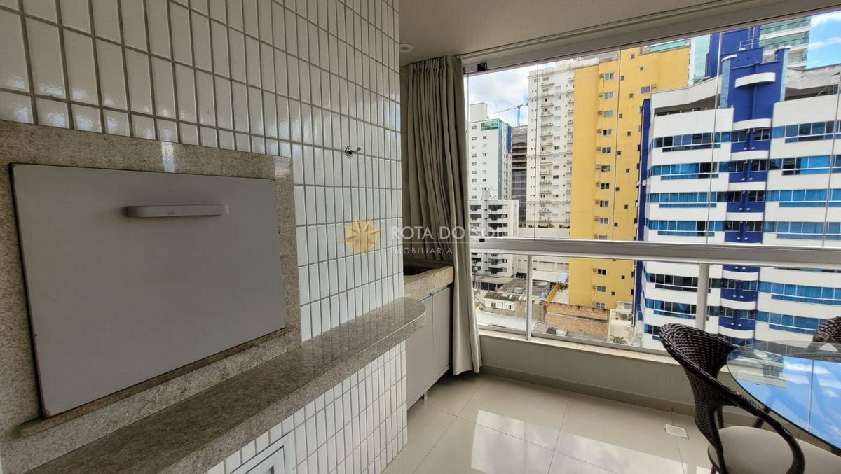 Kandinsky Apartamento 3 Suítes Meia Praia Itapema SC
