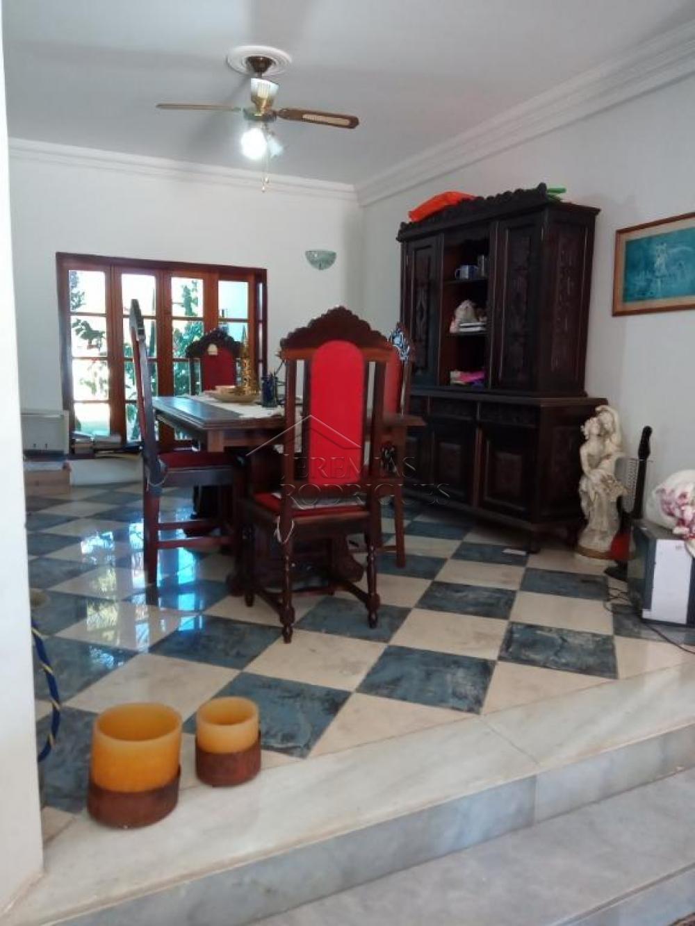 Casa com 4 quartos, 274 m² - Lessa - Pindamonhangaba/SP