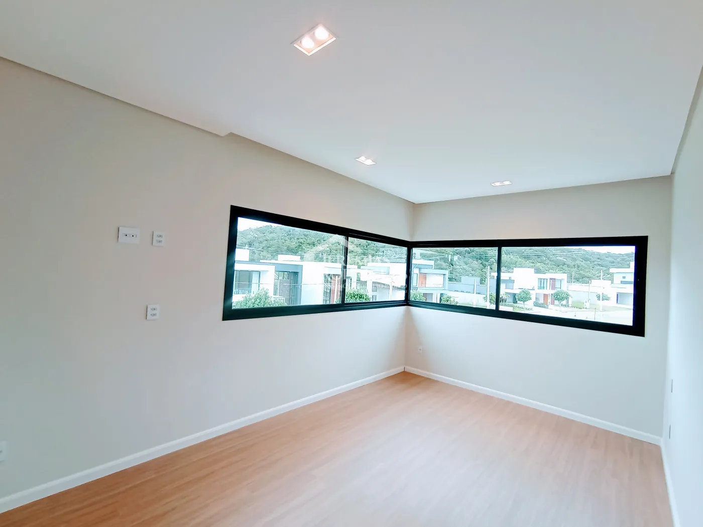 Casa à venda com 4 suítes no Condomínio Cyrella Landscape em Taubaté/SP