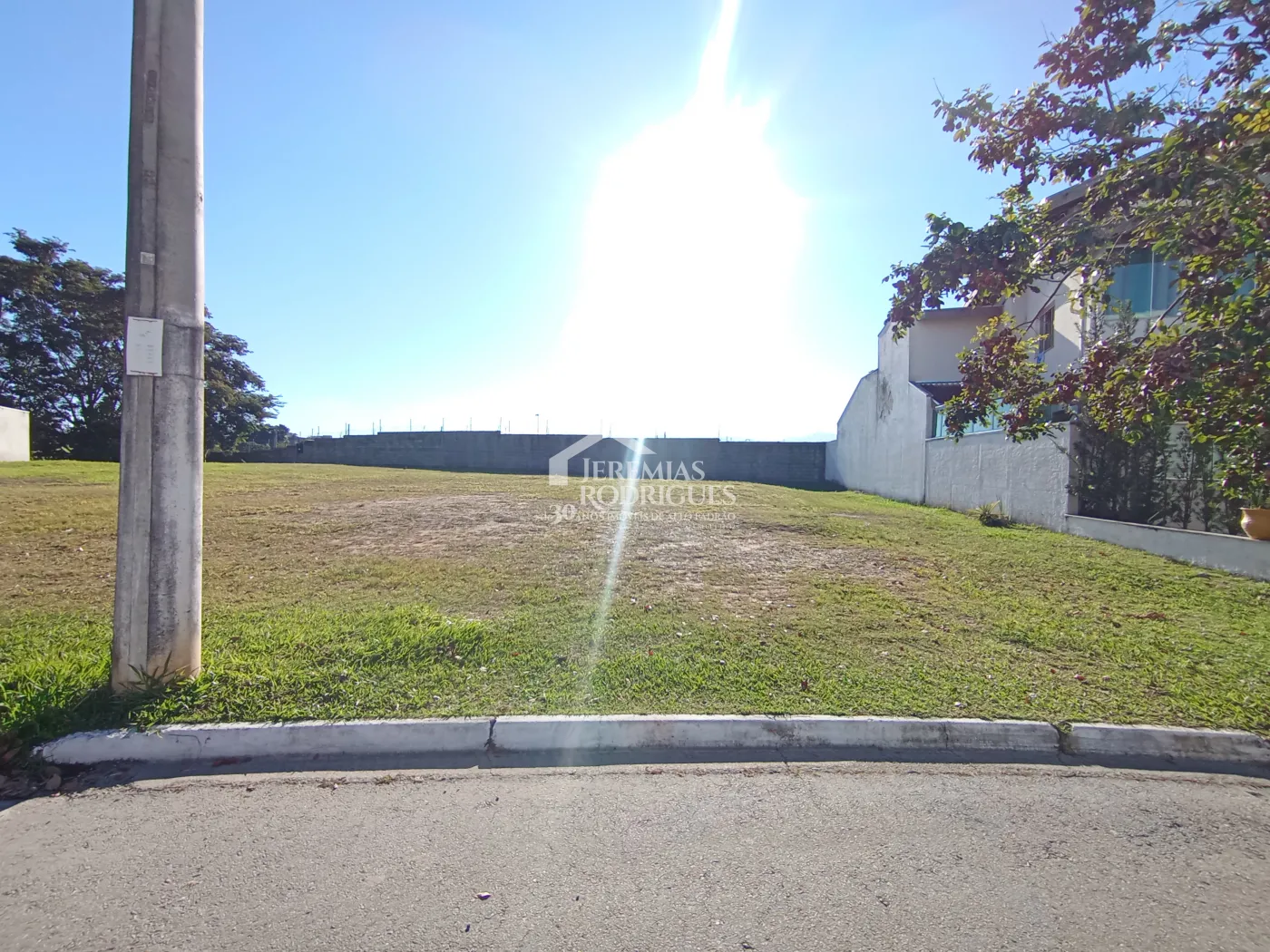 Terreno à venda com 448 m² no Condomínio Campos do Conde II - Chambord em Tremembé/SP