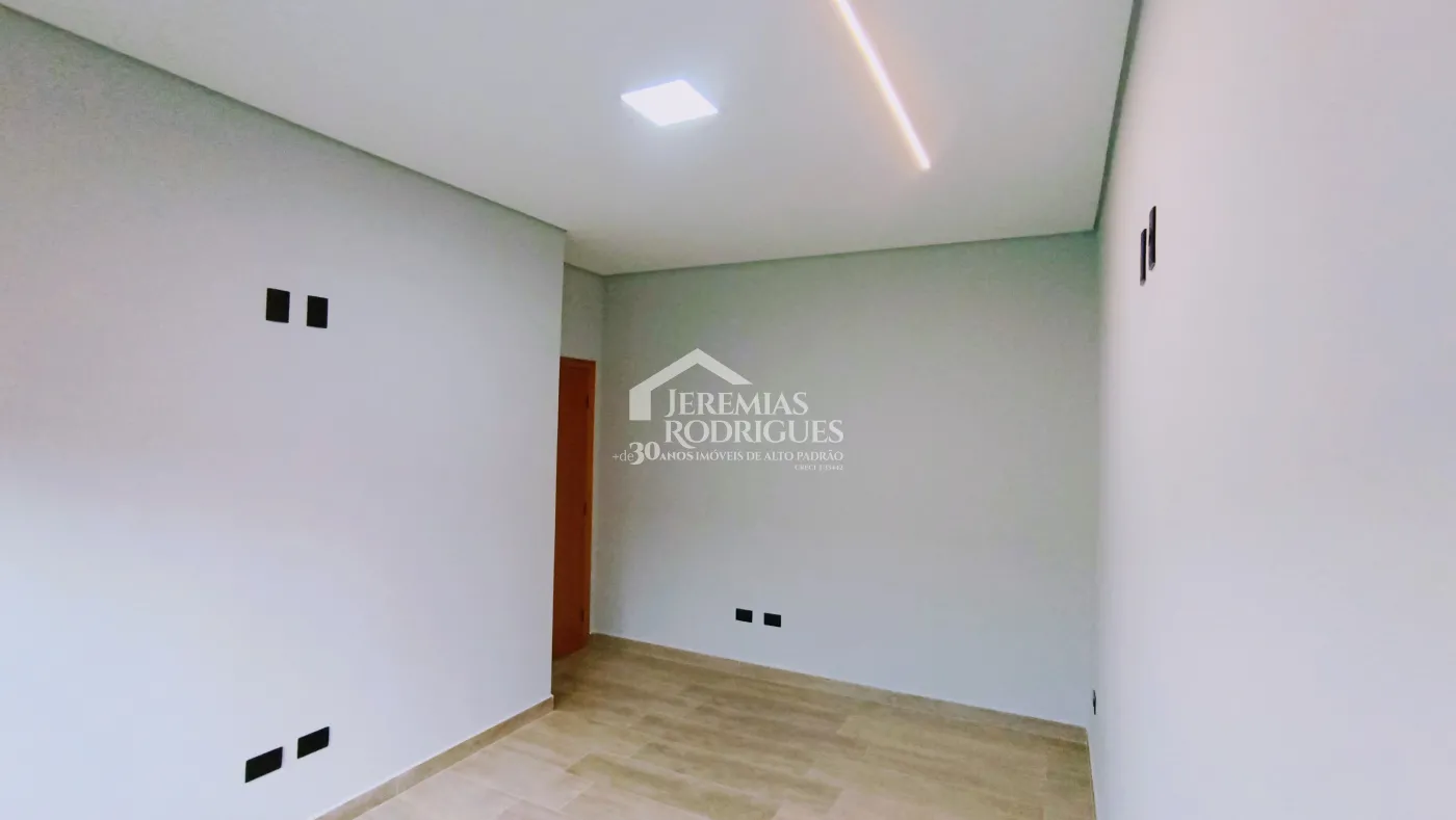 Casa à venda com 3 dormitórios no Condomínio Pérola do Vale em Tremembé/SP.