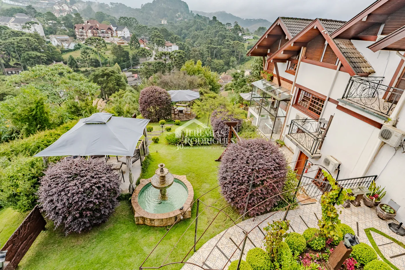 Pousada à venda com Exclusividade com 14 suítes no Casablanca Hotel Boutique em Campos do Jordão/SP