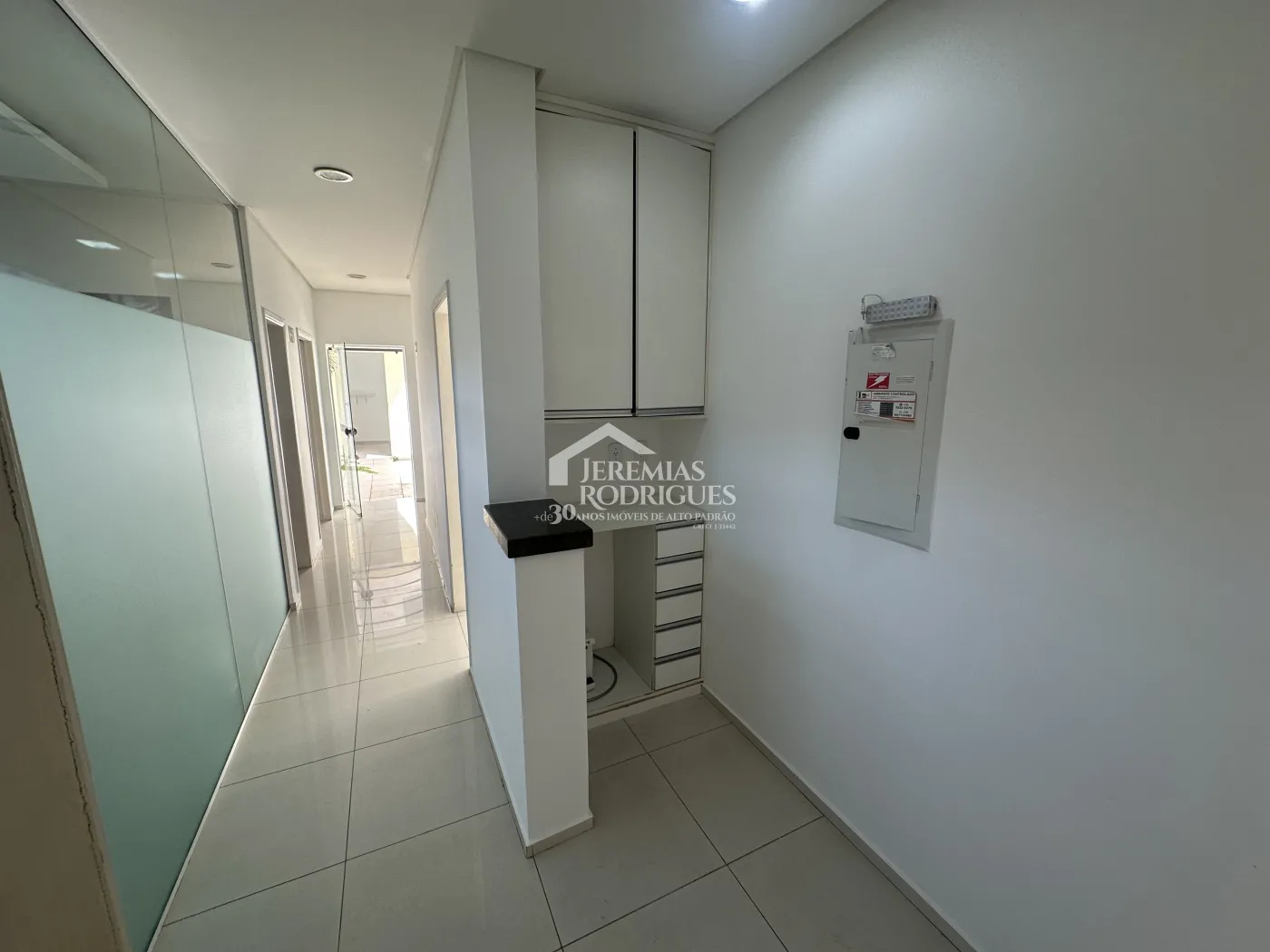 Prédio Comercial com 470 m² no Centro em Pindamonhangaba/SP