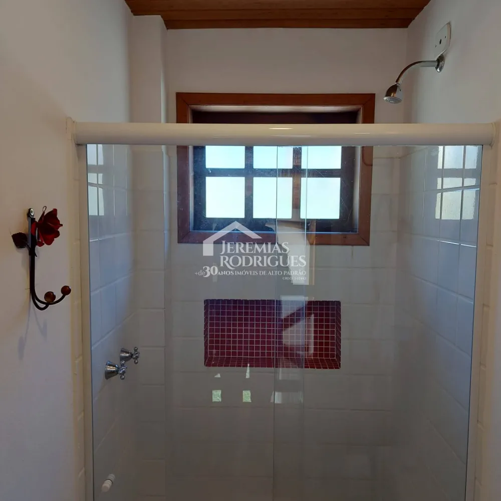 Casa com 4 quartos, 325 m² - Parque da Mantiqueira - Santo Antônio do Pinhal/SP