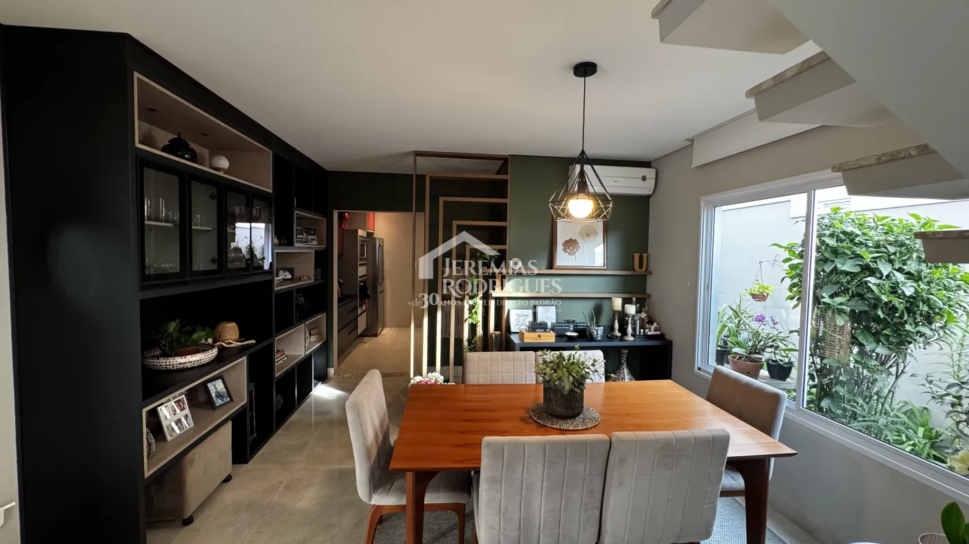 Casa para locação com 3 suítes no Condomínio Reserva dos Lagos em Pindamonhangaba/SP.