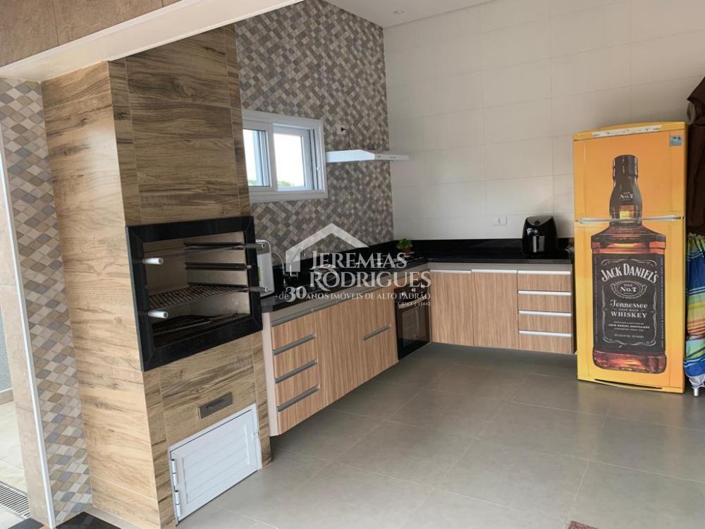 Casa à venda com 4 dormitórios no Condomínio Campos do Conde Taubaté em Taubaté/SP