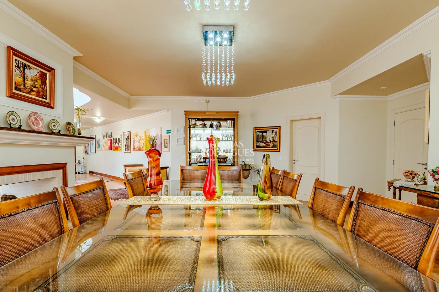 Casa à venda no Parque Pedra do Baú em Campos do Jordão/SP.