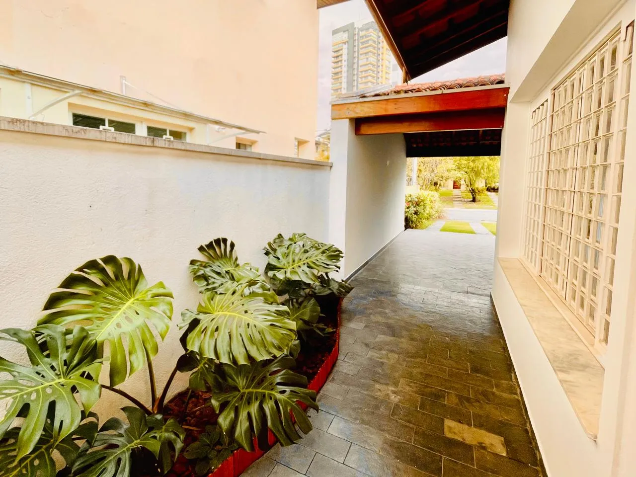 Casa com 3 dormitórios á venda no Condomínio Taubaté Village em Taubaté/SP.
