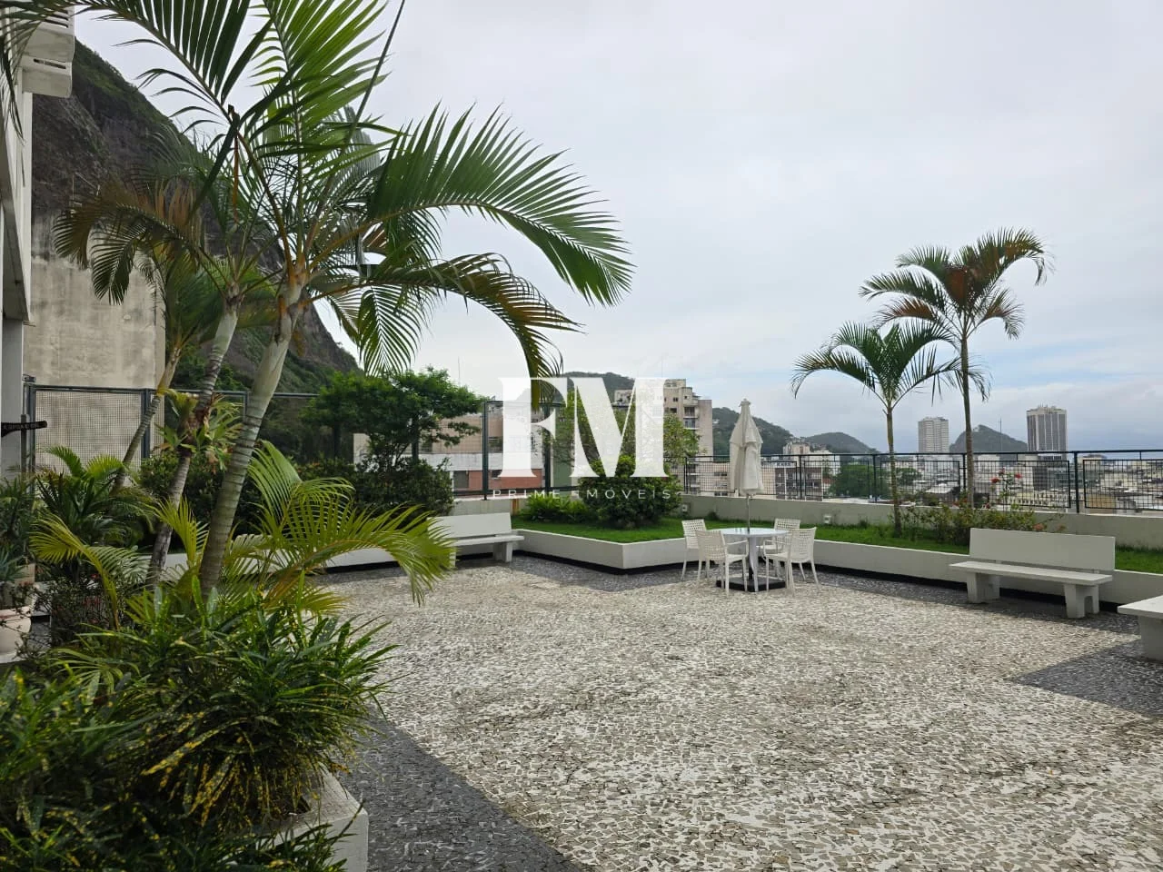 Exclusividade em Copacabana | Rua Marechal Mascarenhas de Morais | Modernizado | Original 3 Quartos | 100m² com Vaga e Lazer Completo - foto 48