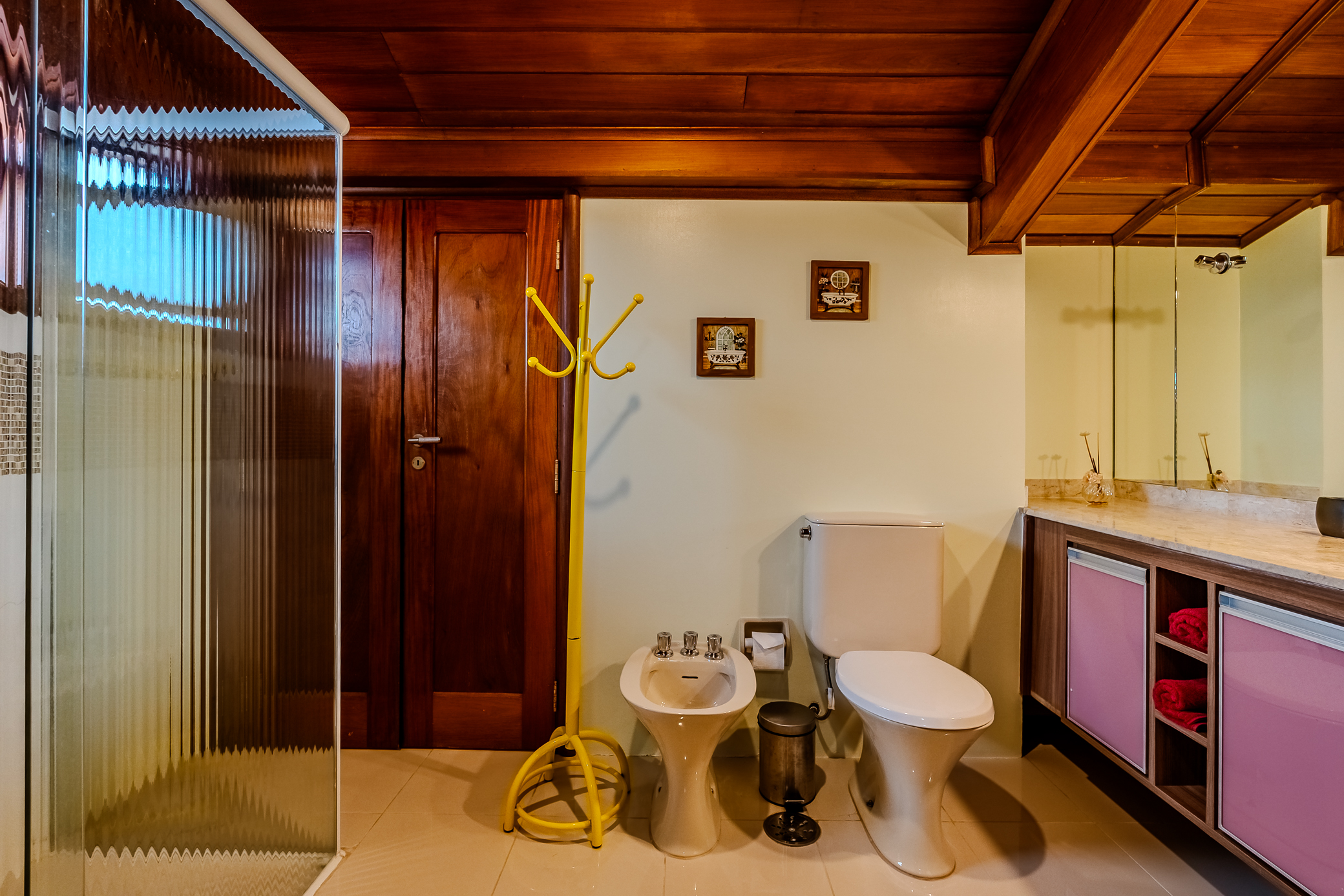 Apartamento duplex à venda, 216 m² no Edifício Village Chamonix em Campos do Jordão/SP.