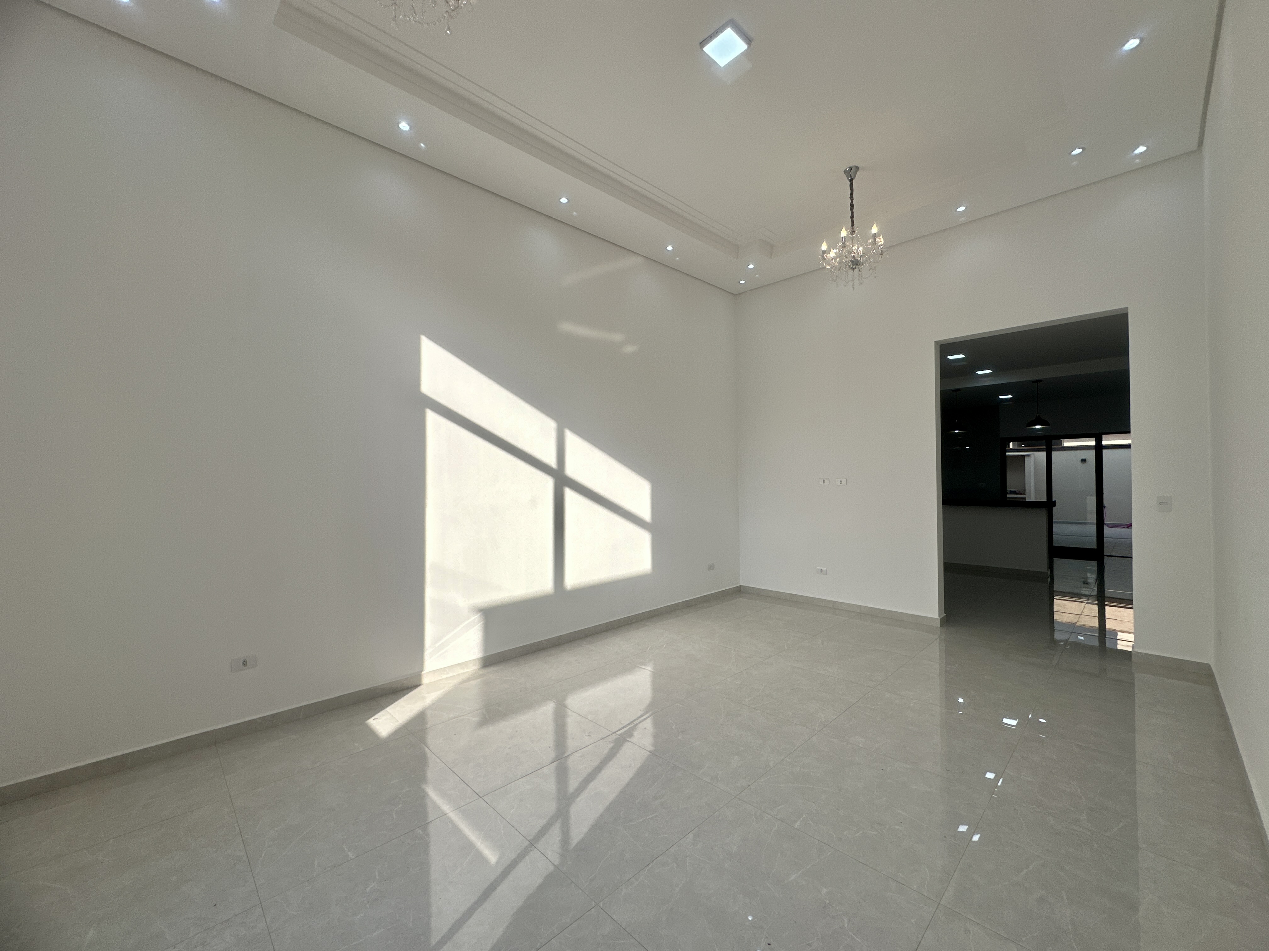 Casa à venda com 3 dormitórios no Condomínio Residencial Tecoara em Taubaté/SP