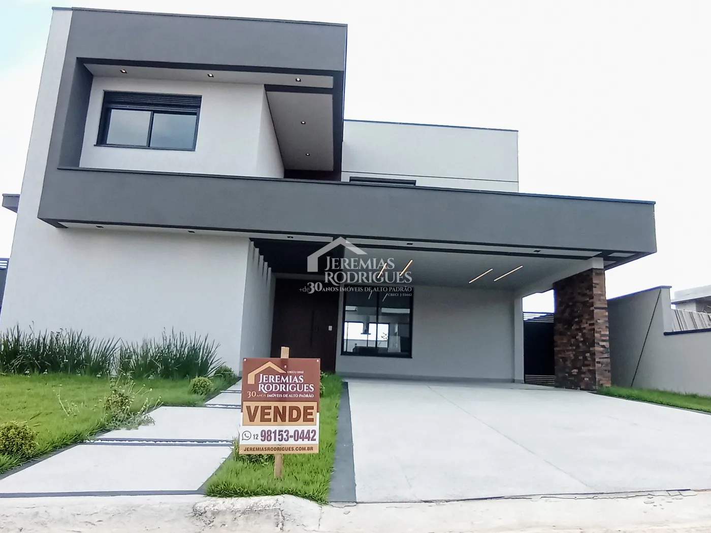 Casa para venda com 4 dormitórios no Condomínio Village Splendore em Pindamonhangaba/SP