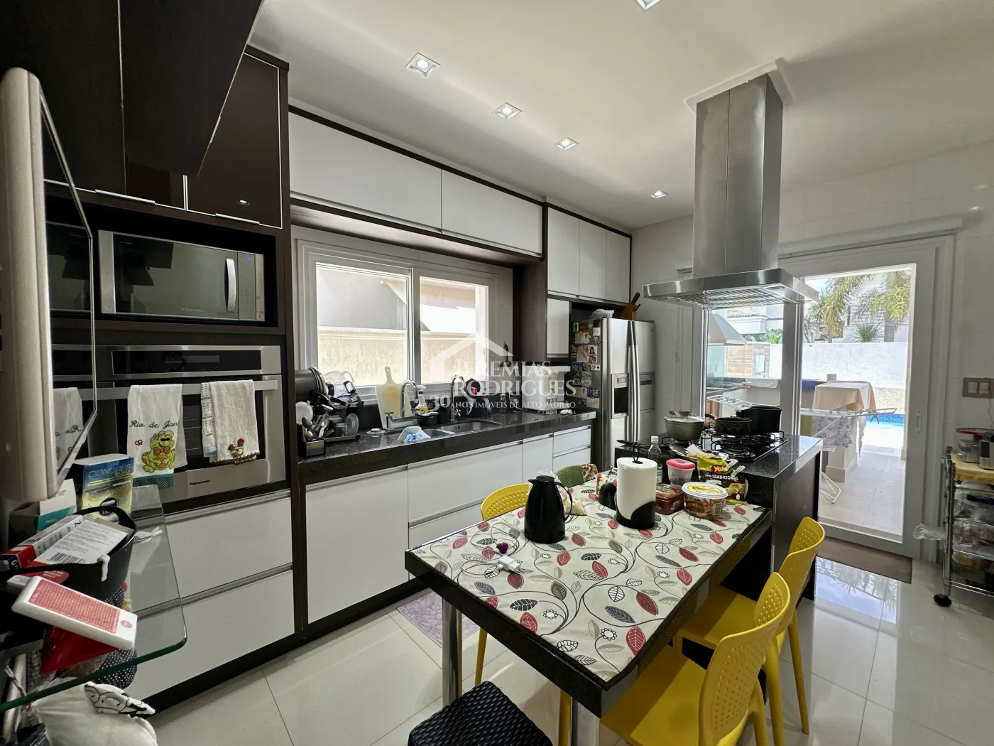 Casa com 4 dormitórios, 369 m² - Condomínio Terras de San Marco - Taubaté/SP.