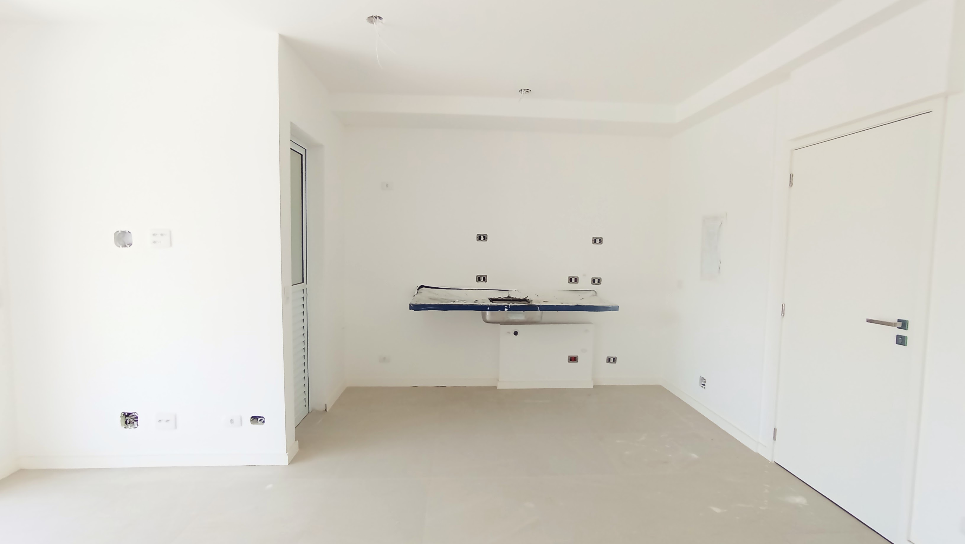 Apartamento à venda com 3 dormitórios, 98 m² no Condomínio Porto Gaia em Ubatuba/SP.