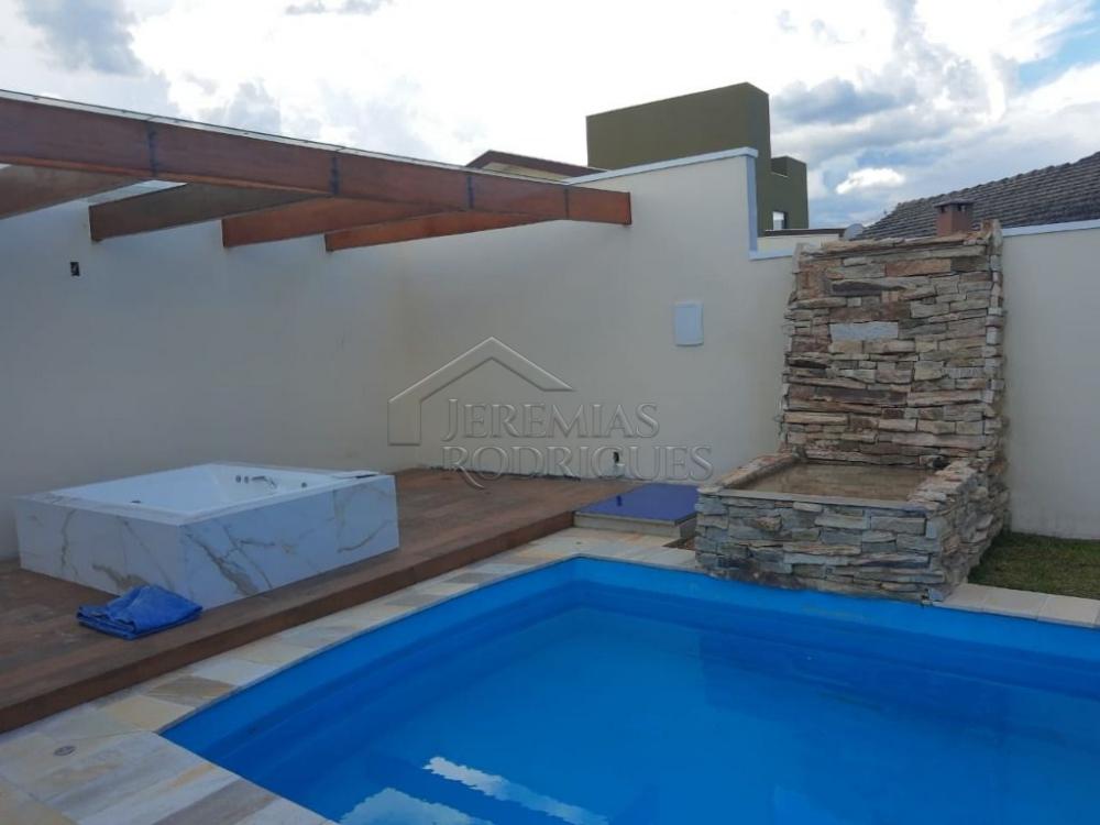 Casa à venda por R$ 1.700.000,00 - Pindamonhangaba/SP