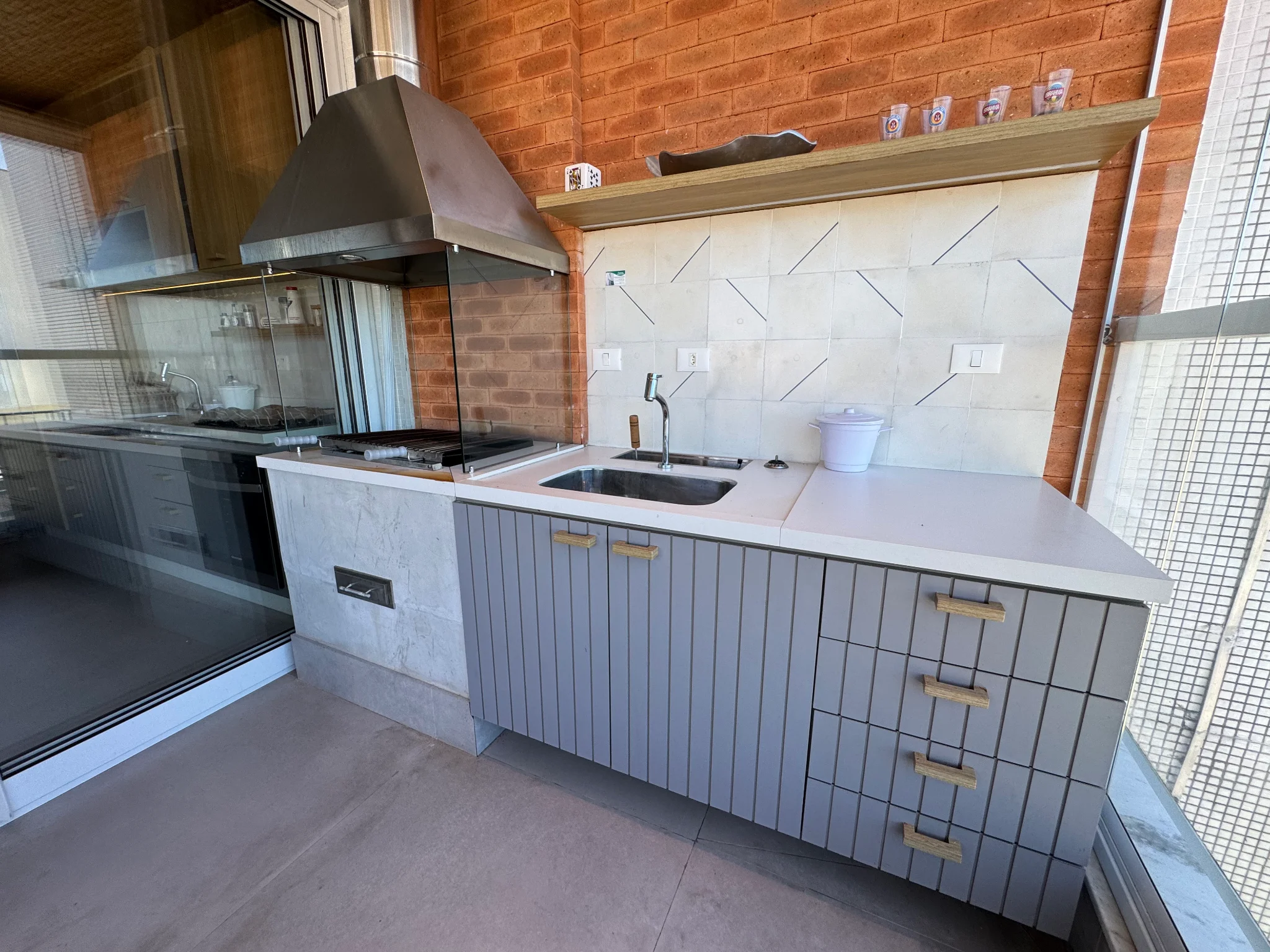 Cobertura à venda com 3 suítes, 177 m² no Condomínio Porto Damy em Ubatuba/SP. 