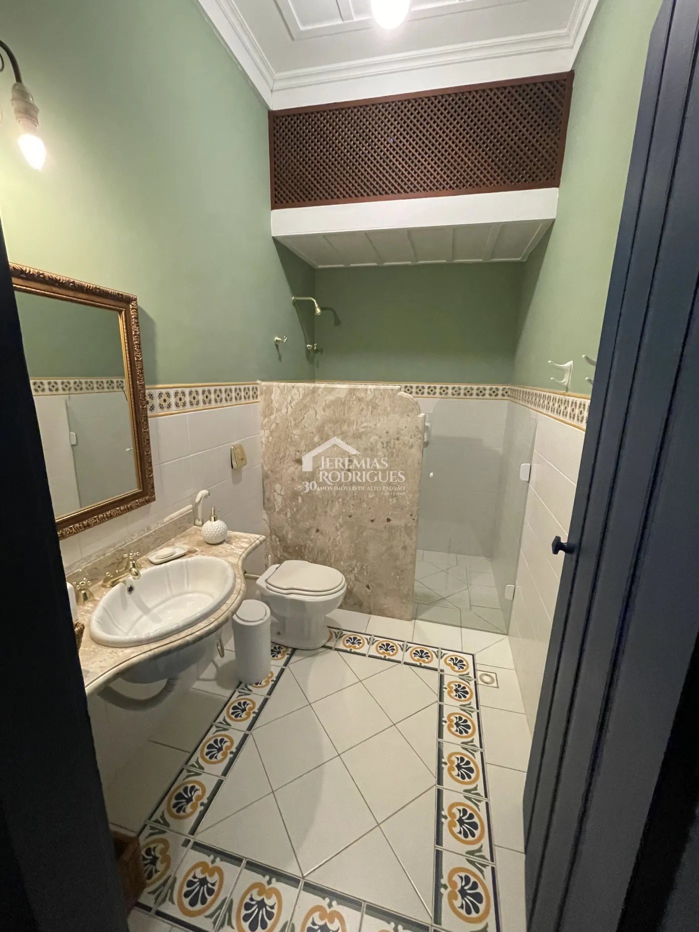 Fazenda com 12 dormitórios - Taubaté/SP