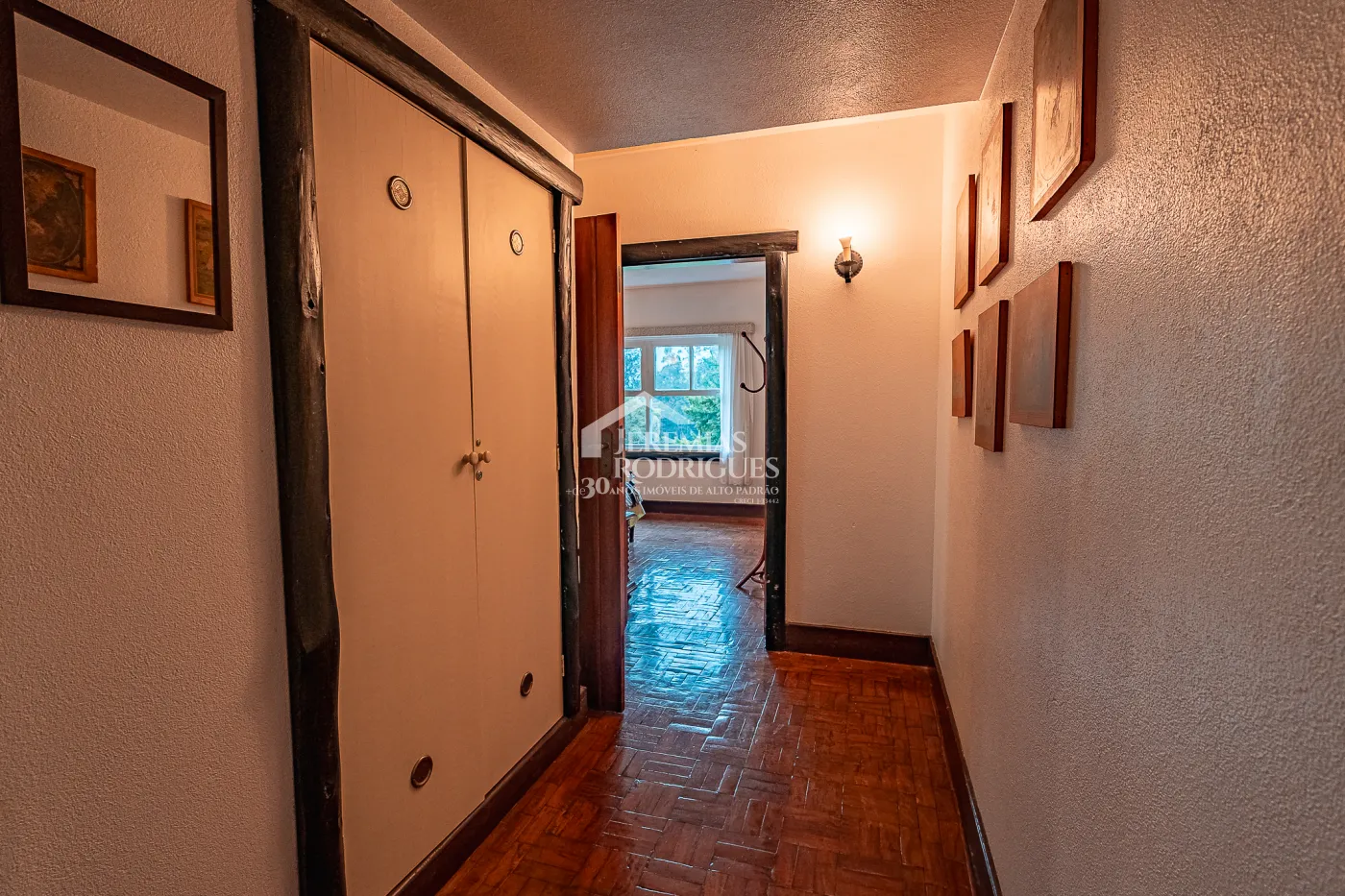 Casa com 9 dormitórios, 694 m² - Condomínio Reserva Figueiredo - Campos do Jordão/SP