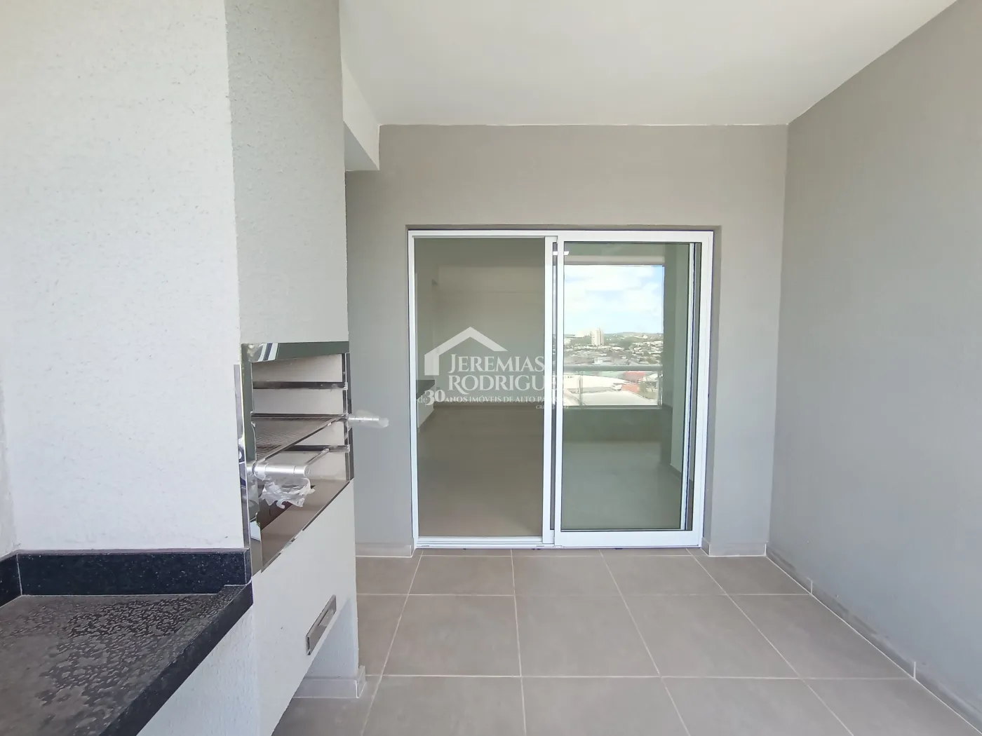 Apartamento à venda com 3 dormitórios, 119 m² no Edifício Residencial Elegance em Taubaté/SP.