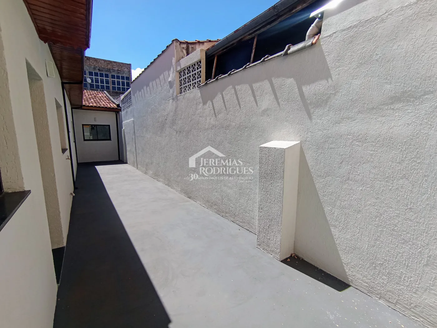 Ponto comercial para locação com 106 m² no Centro em Taubaté/SP