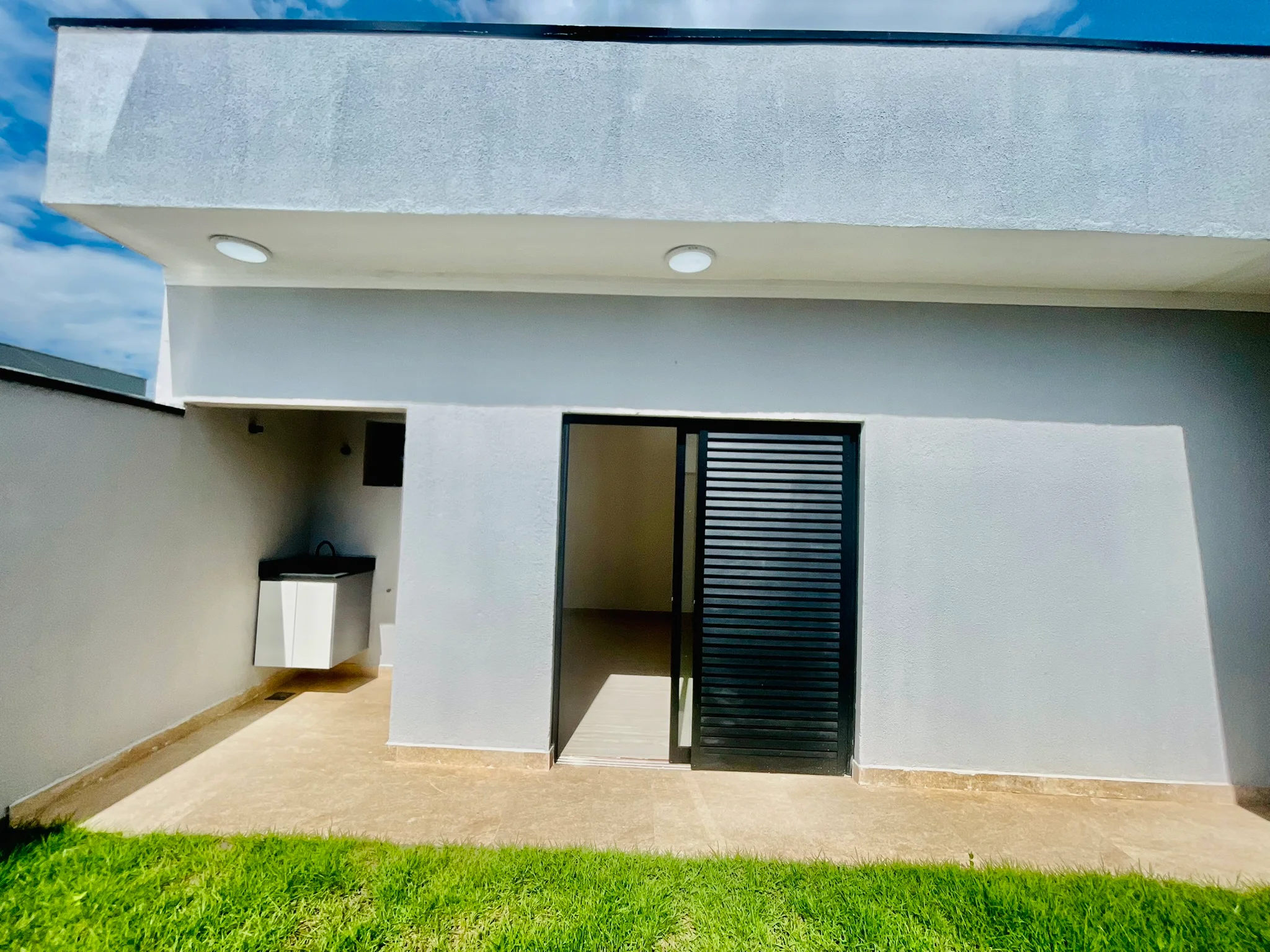 Casa para venda e locação, com 3 dormitórios no Condomínio Vila Romana em Pindamonhangaba/SP