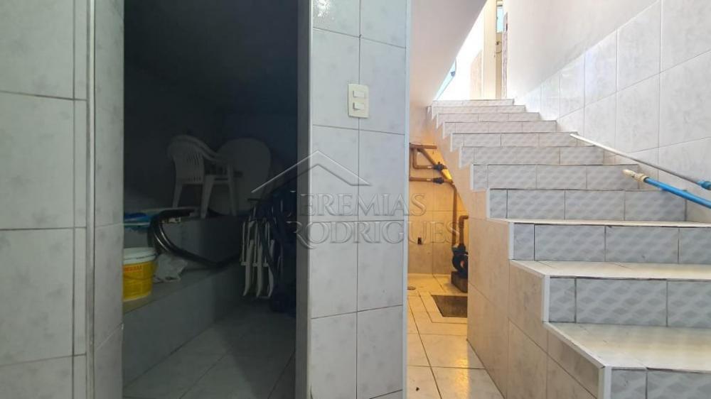 Casa à venda por R$ 3.000.000,00 - Pindamonhangaba/SP