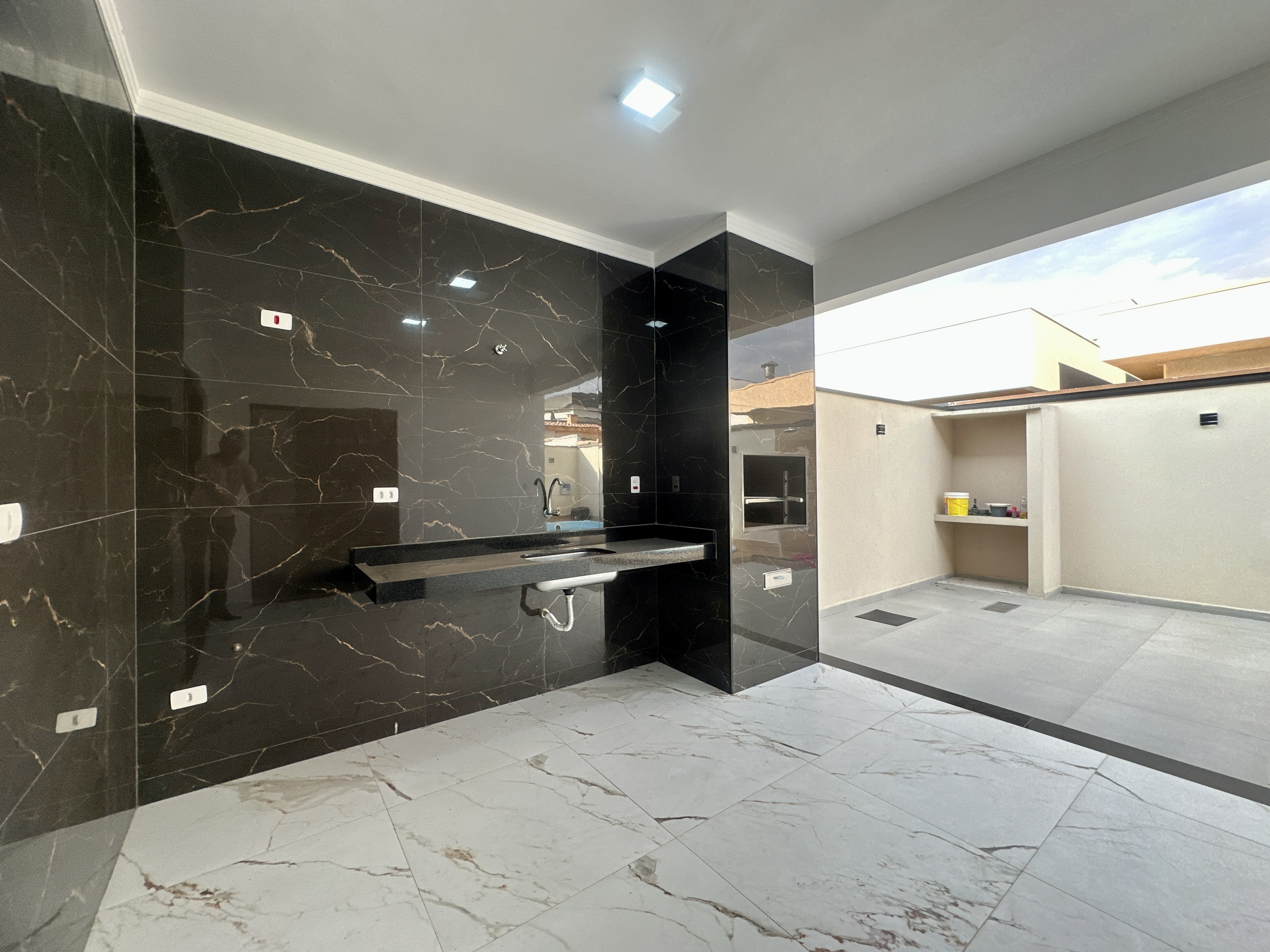 Casa à venda com 3 dormitórios no Condomínio Residencial Tecoara em Taubaté/SP