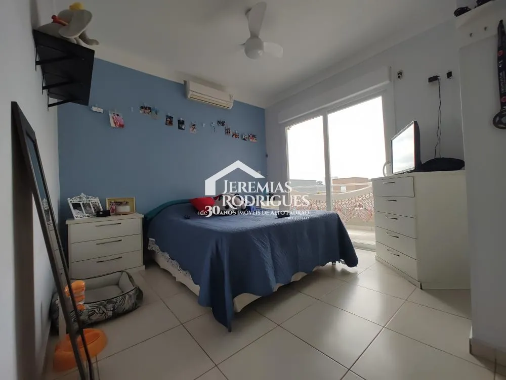 Casa com 3 quartos, 252 m²- Condomínio Campos do Conde Chamboard - Tremembé/SP