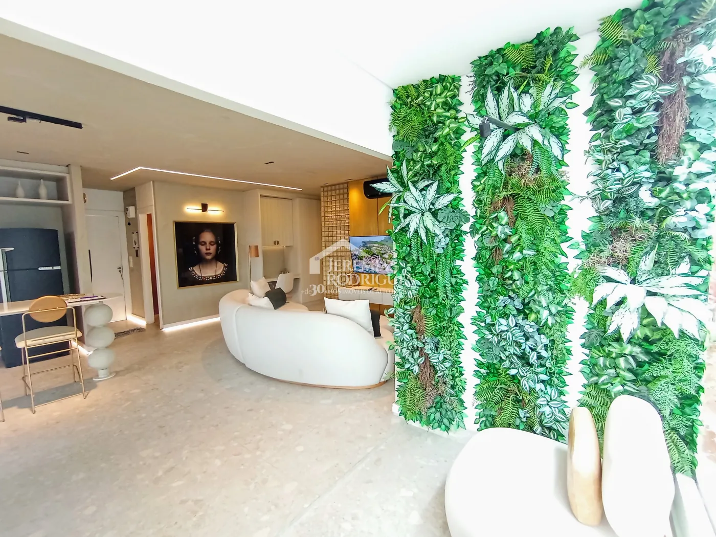 Apartamento à venda com 3 dormitórios, 117 m² no Condomínio Tríade Century Plaza em Taubaté/SP.