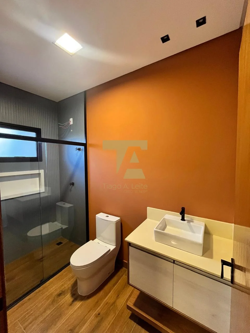 Casa Térrea à Venda no Condomínio Pérola do Vale Tremembé – 3 Suítes, Piscina e Alto Padrão no Vale do Paraíba