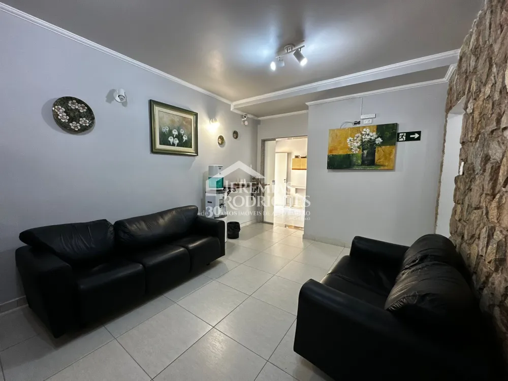 Casa à venda com 6 dormitórios no bairro Jardim das Nações em Taubaté/SP.