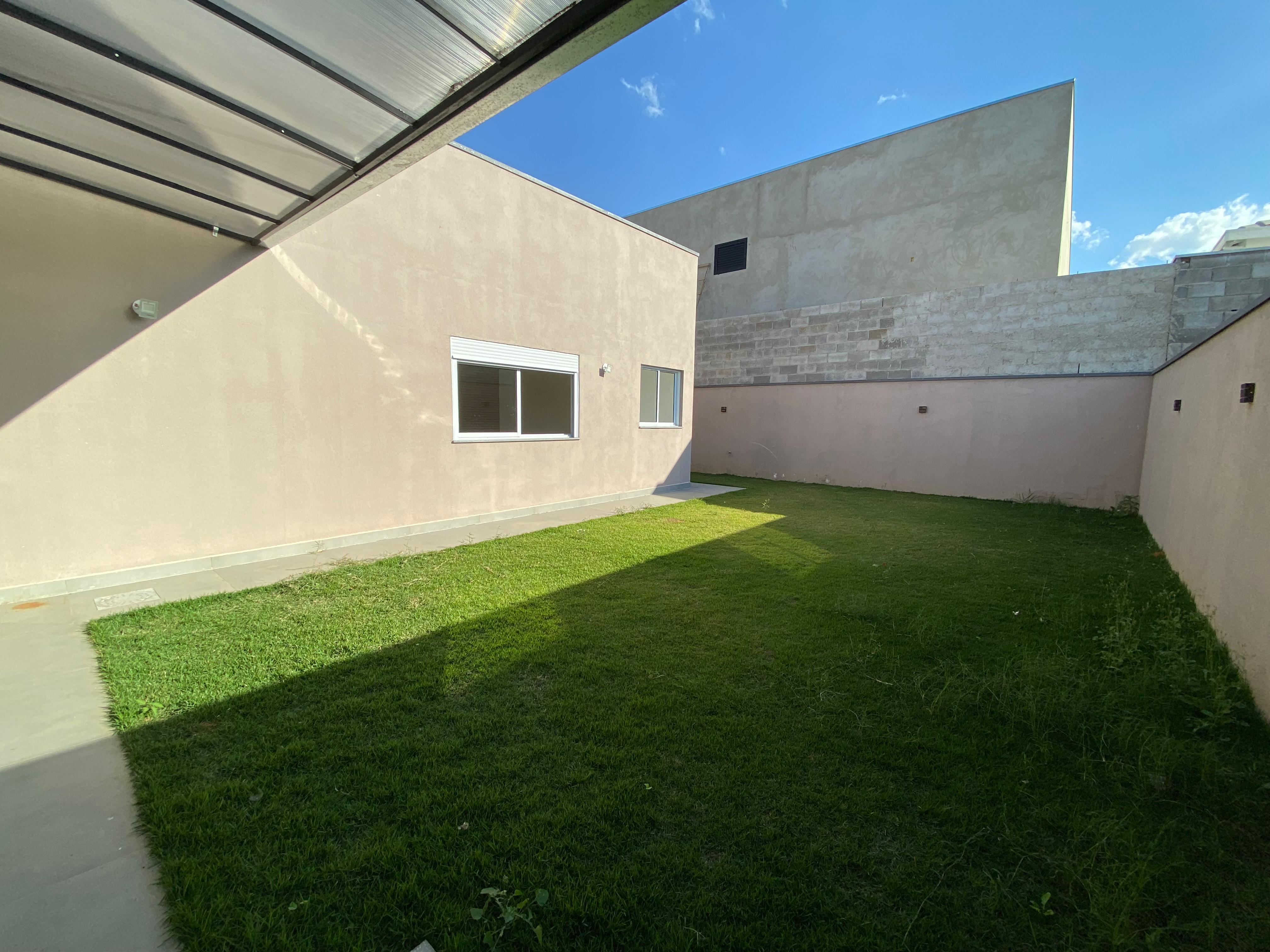 Casa para venda com 3 suítes no Condomínio Village Splendore em Pindamonhangaba/SP