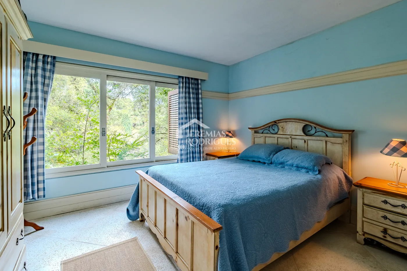 Casa para venda com 5 suítes no Condomínio Villandry em Campos do Jordão/SP