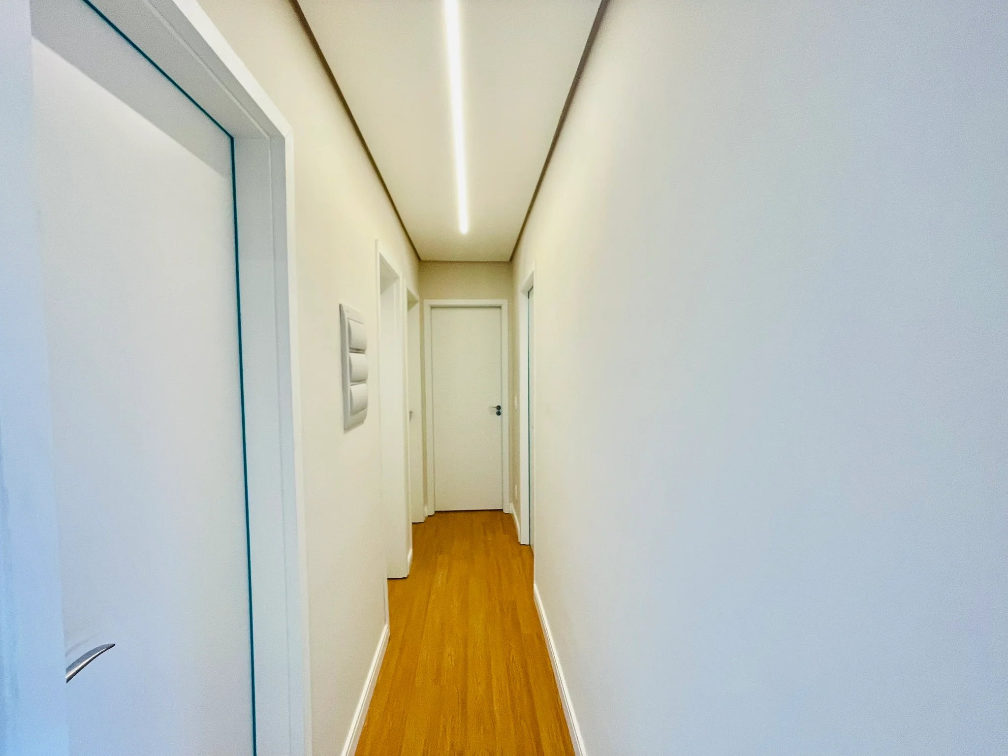 Apartamento para venda e locação com 3 dormitórios no Condomínio Lucca em Taubaté/SP. 