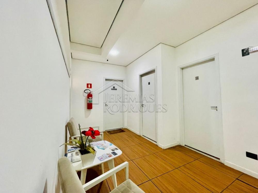 Comercial comercial para locação no Centro em Taubaté/SP.