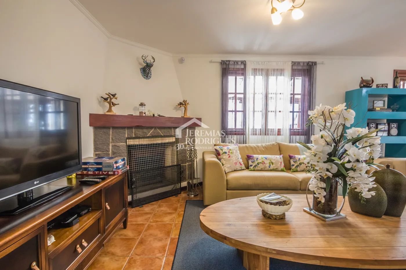 Casa com 3 suítes, 170 m² - Condomínio Jardim Monte Belo - Campos do Jordão/SP