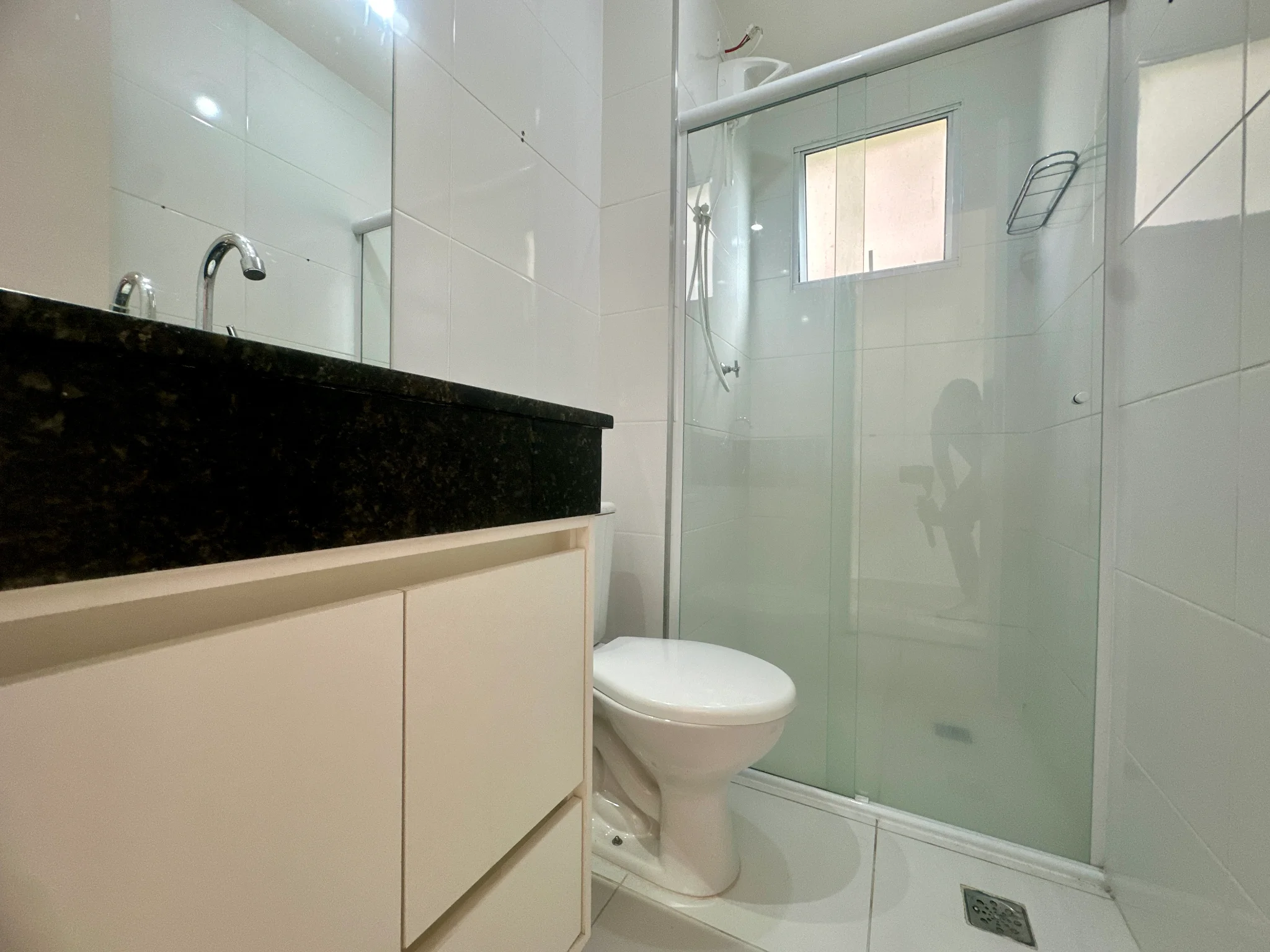 Apartamento com 2 dormitórios, 66m² para locação no Condomínio Village São José em Taubaté/SP