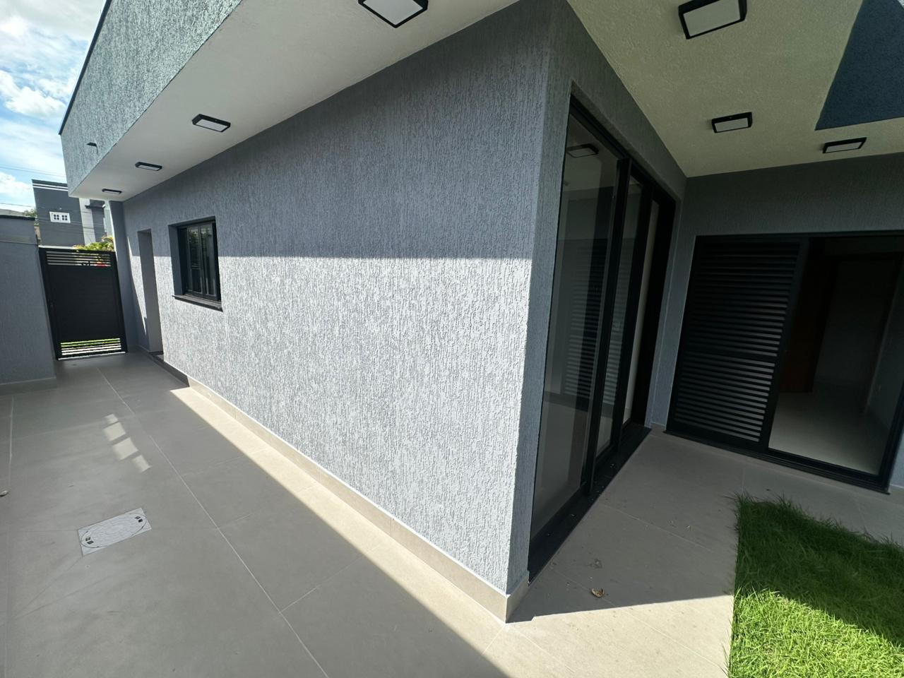 Casa para venda e locação com 3 dormitórios no Condomínio Pinheiros em Tremembé/SP. 