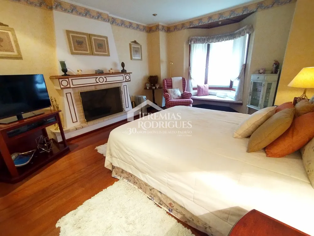 Casa com 4 dormitórios, 380 m² - Condomínio Jardim Véu da Noiva - Campos do Jordão/SP