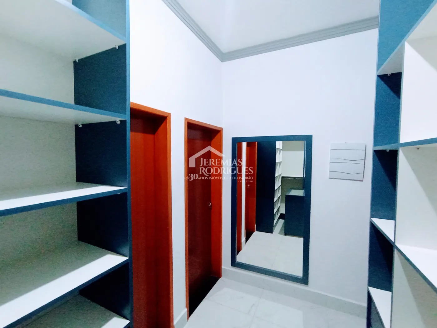 Casa para venda e locação com 3 dormitórios, no Condomínio Colonial Village II em Pindamonhangaba/SP