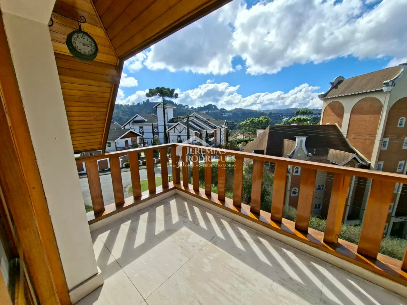 Apartamento à venda com 4 suítes, 171 m² no Edifício Cottage em Campos do Jordão/SP