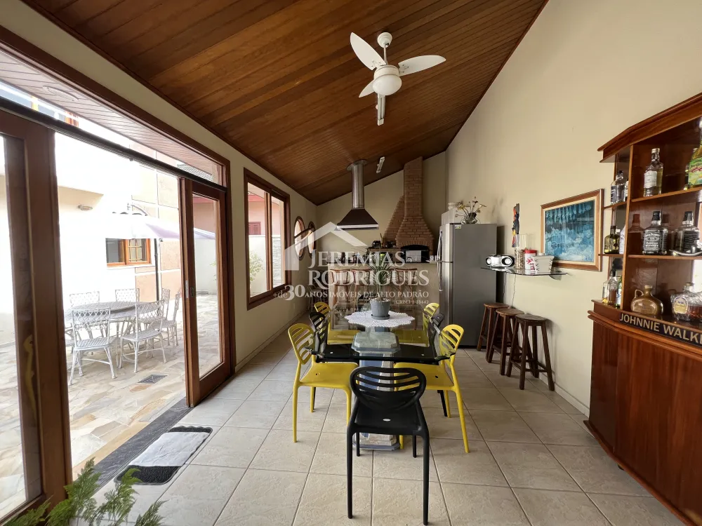 Casa com 3 quartos, 423 m² - Condomínio Taubaté Village - Taubaté/SP