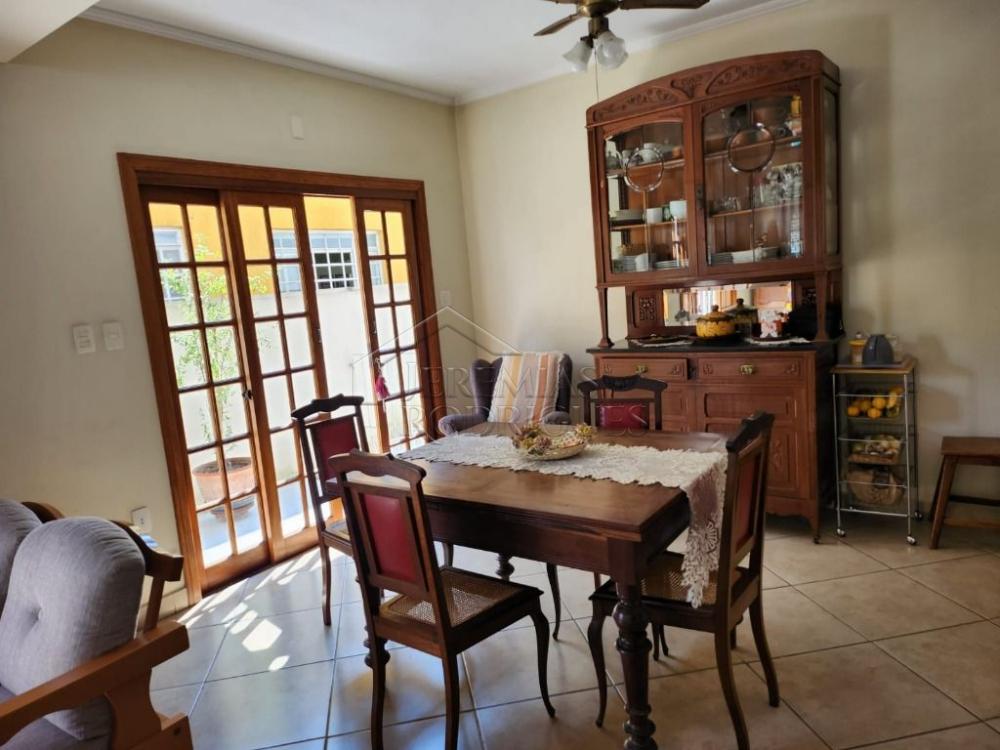 Casa à venda com 4 dormitórios no bairro Alto do Tabaú em  Pindamonhangaba/SP.