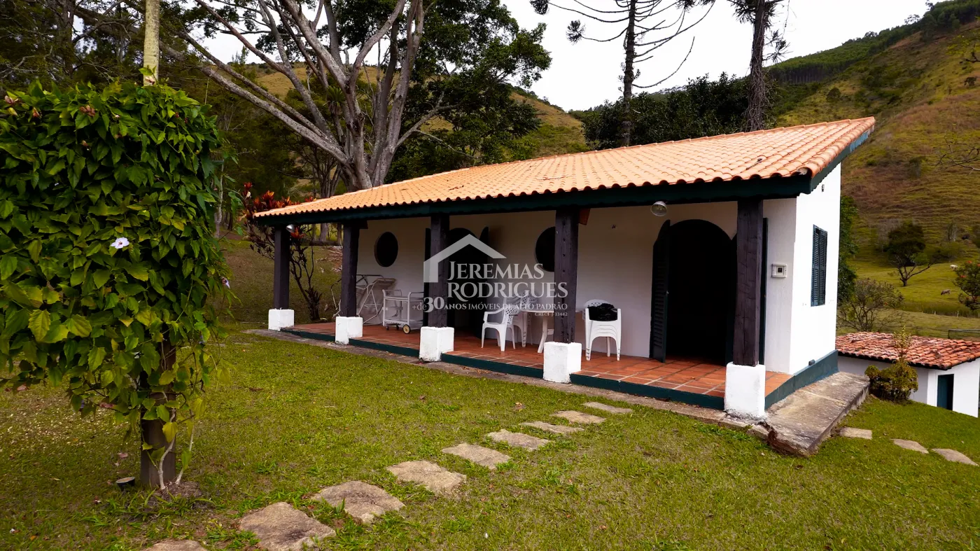 Fazenda à venda com 2.544 hectares em Santa Branca/SP.