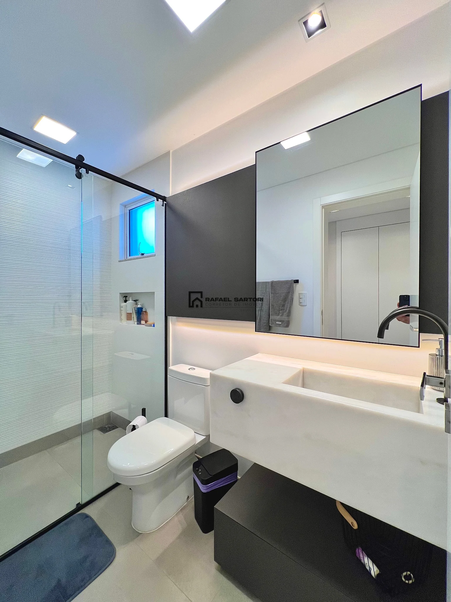 APARTAMENTO MOBILIADO NA VILA NOVA