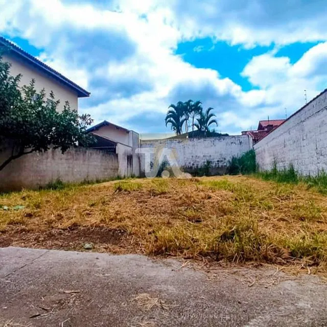 Terreno à venda 324m² no Parque São Domingos – Pindamonhangaba/SP