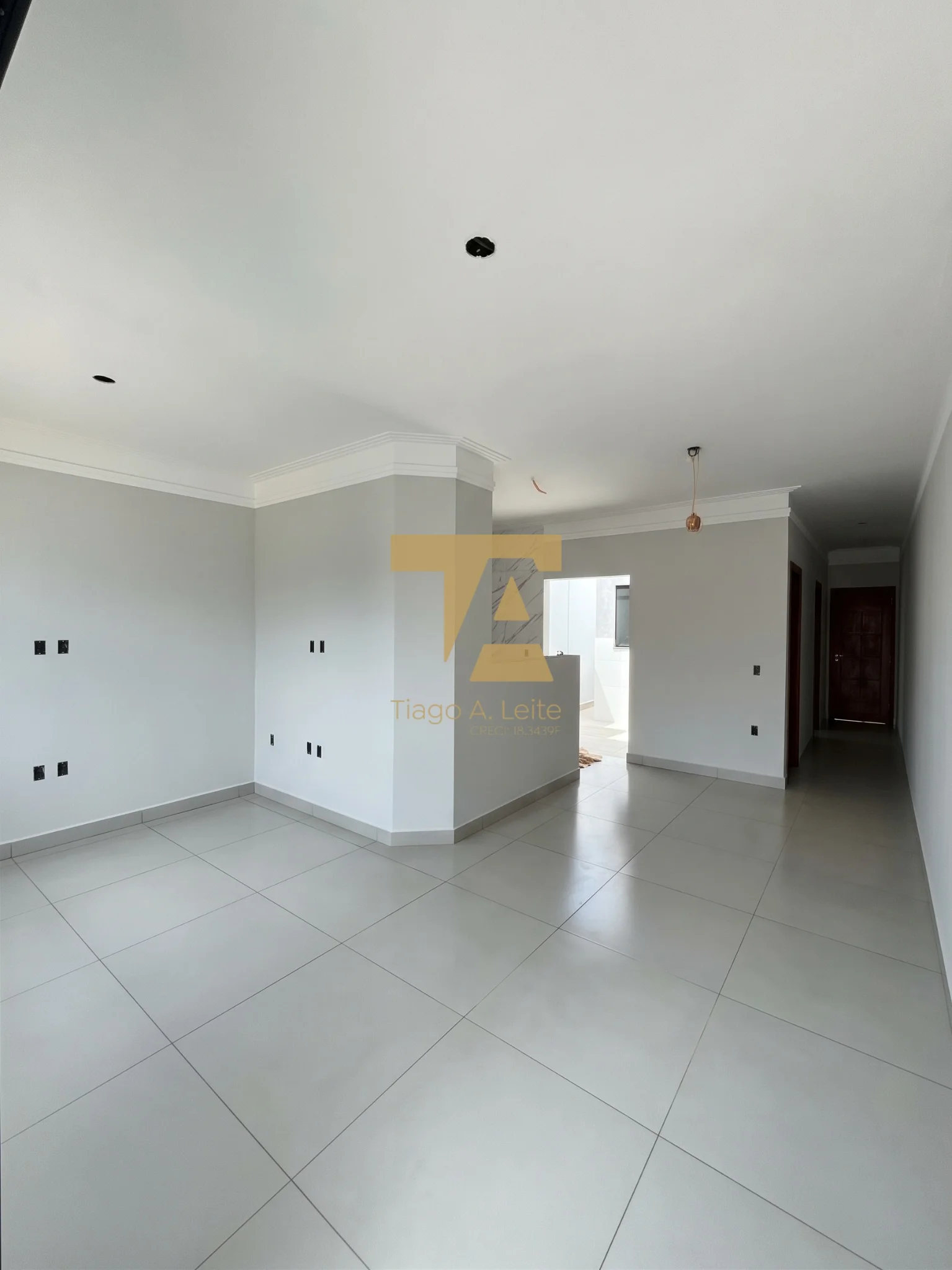 Casa Térrea à Venda no Residencial Cidade Jardim em Pindamonhangaba – 2 Quartos (1 Suíte) e Jardim - foto 2