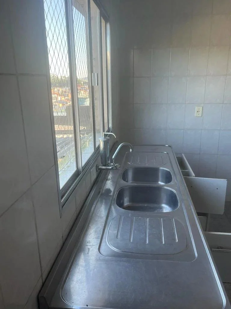 Casa GRANDE, 153m², Térrea com 03 quartos, 02 Vagas de Garagem Coberta, para locação no Jardim Ipê 4, São Bernardo do Campo - SP