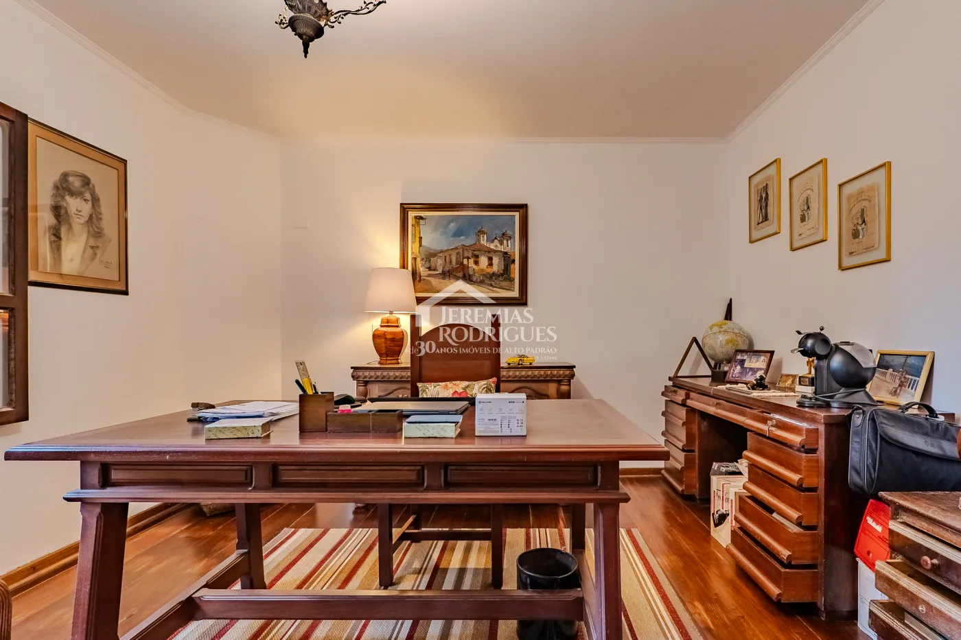 Mansão à venda com 7suítes no Condomínio Santa Rita em Ubatuba/SP.